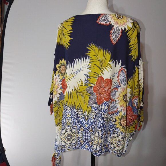 Melissa Paige Floral Print Asymmetrical Hem -Cold Shoulder-Blouse XL - Picture 2 of 5